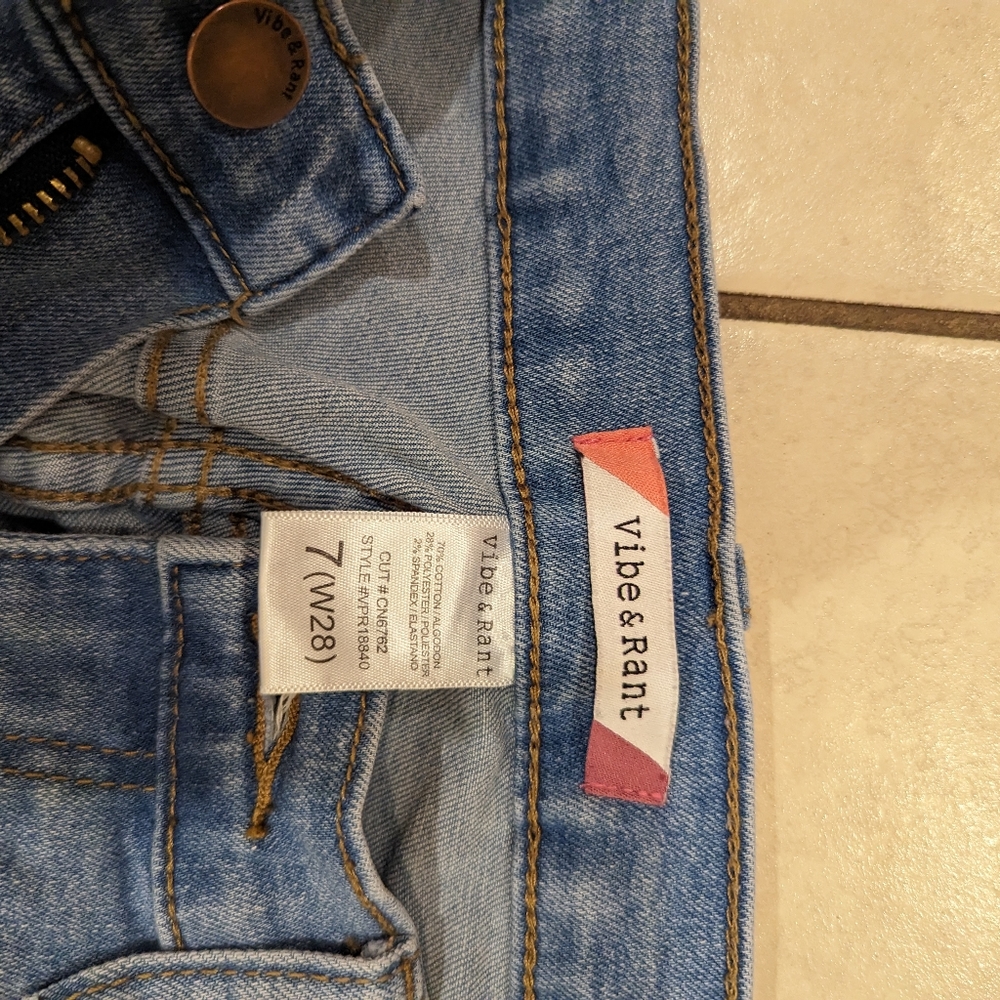 Jeans - Picture 2 of 2